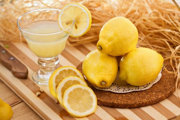 Suc de lămâie, Foto: healthyfoodstyle.com