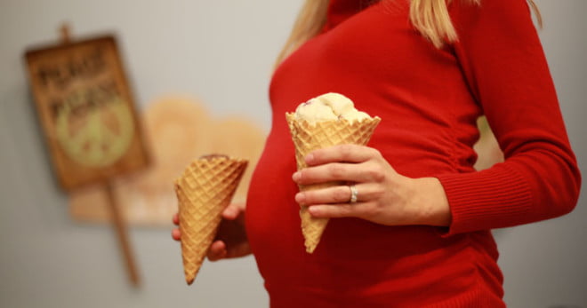 Femeile însărcinate pot avea poftă de înghețată, Foto: benjerry.com