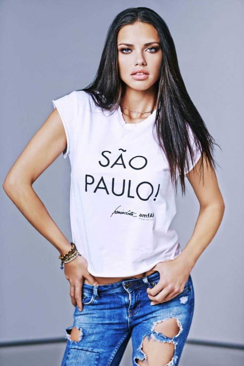 Tricou modern la Adriana Lima, Foto: dresslikeabitch.com