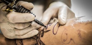 Ce trebuie să știi înainte de a-ți face un tatuaj permanent Ce trebuie să știi înainte de a-ți face un tatuaj permanent