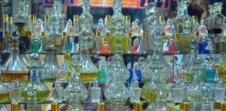 Vezi care sunt cele mai celebre parfumuri Vezi care sunt cele mai celebre parfumuri