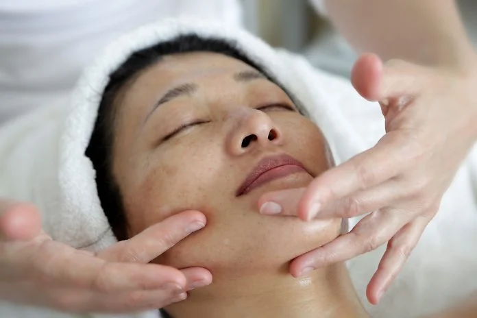 Masajul facial