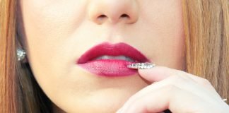 Buze seducatoare Buze seducatoare