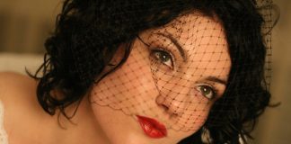 Cum sa fii din nou la moda cu machiajul retro? Cum sa fii din nou la moda cu machiajul retro