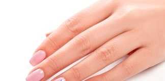 Manichiura – intre necesitate si rasfat Manichiura - intre necesitate si rasfat