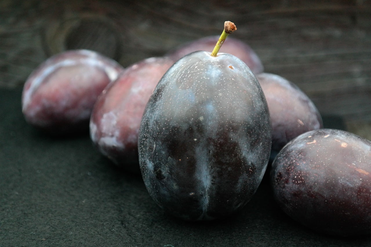 prune