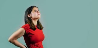 Cum putem trata singuri durerile de spate