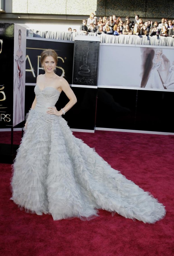 Amy Adams in rochie creatie Oscar de la Renta, Foto: ibtimes.com 