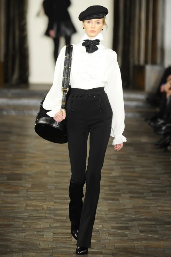 Pantaloni cu talie inalta realizati de Ralph Lauren, Foto: thebestfashionblog.com