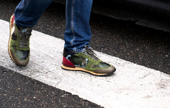 Pantofi sport foarte eleganti, creatie Valentino, Foto: riccardotisci.blogspot.com 