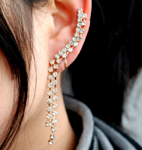 Piercing cu diamante, Foto: lilyfairjewelry.com 