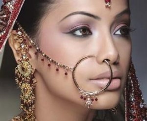 Piercing pentru mirese in India, Foto: globerove.com