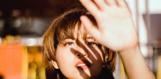 Vezi galeria foto cu cele mai interesante tunsori asimetrice la moda pentru femei in anul 2013