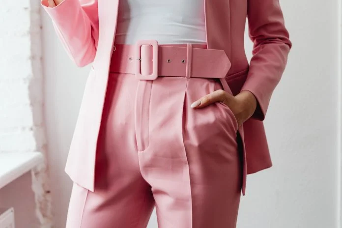 Vezi galeria foto cu modele de pantaloni la moda pentru femei in toamna-iarna 2013-2014