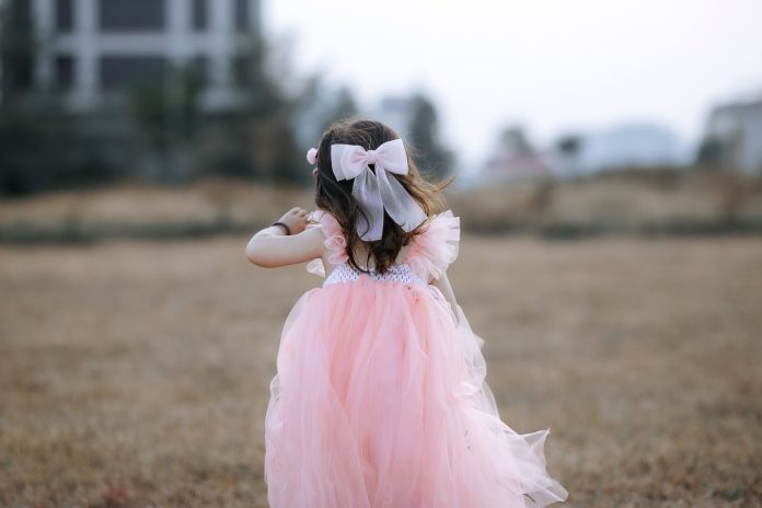 Ce rochite pentru fetite sunt la moda in anul 2013