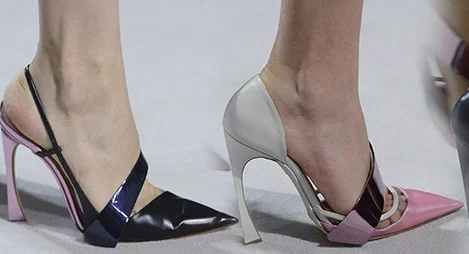 Pantofi pentru femei marca Christian Dior, Foto: shoerazzi.com