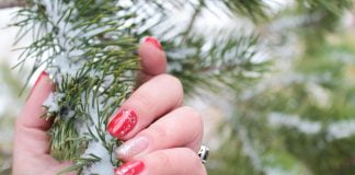 Cele mai interesante idei pentru manichiura de Craciun Cele mai interesante idei pentru manichiura de Craciun