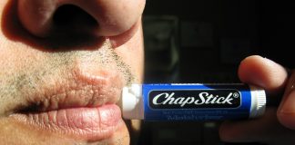 Remedii naturale eficiente pentru buze crapate Remedii naturale eficiente pentru buze crapate