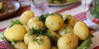 Slabeste 3 kg in 5 zile cu ajutorul dietei cu iaurt si cartofi