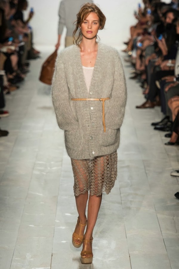 Tinuta eleganta in gri, colectia NYFW Michael Kors, Foto: louboutinsandlove.blogspot.ro