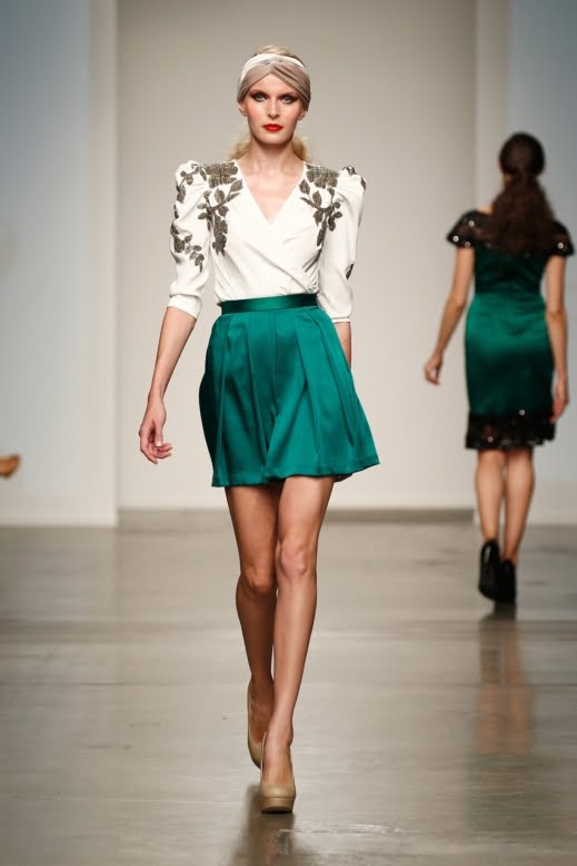 Combinatii de alb si turcoaz sunt in trend anul acesta, Foto: iraqim.com