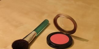 Trucuri simple pentru fardul de obraz ce iti creeaza un aspect rafinat