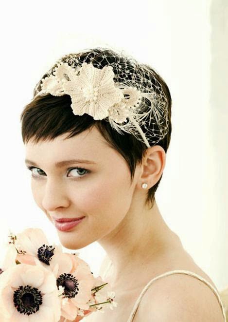 Coafura scurta pentru mireasa la actrita Morena Baccarin, Foto: heavenlyvintagebrides.blogspot.ro