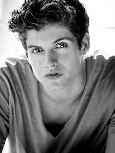 Tunsoare moderna pentru tuneri cu par cret, Foto: mens-hairstyle.com