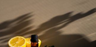 Uleiul esential de lamaie pentru frumusetea si prospetimea pielii