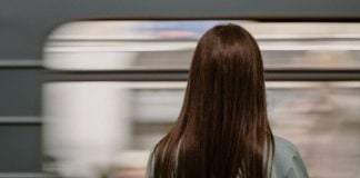 Vrei o coafura facuta cu placa, inspira-te din aceste 16 coafuri inedite