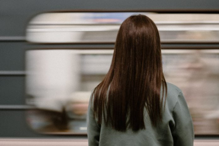 Vrei o coafura facuta cu placa, inspira-te din aceste 16 coafuri inedite