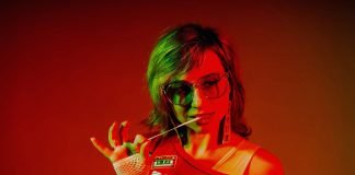 Culoarea neon revine în tendințele modei din vara anului 2014