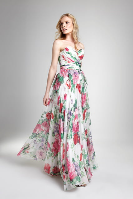 Rochie lungă de vară, Fptp: therabbitholeae.wordpress.com