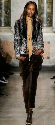 Costum din catifea, Footo: meltyfashion.fr