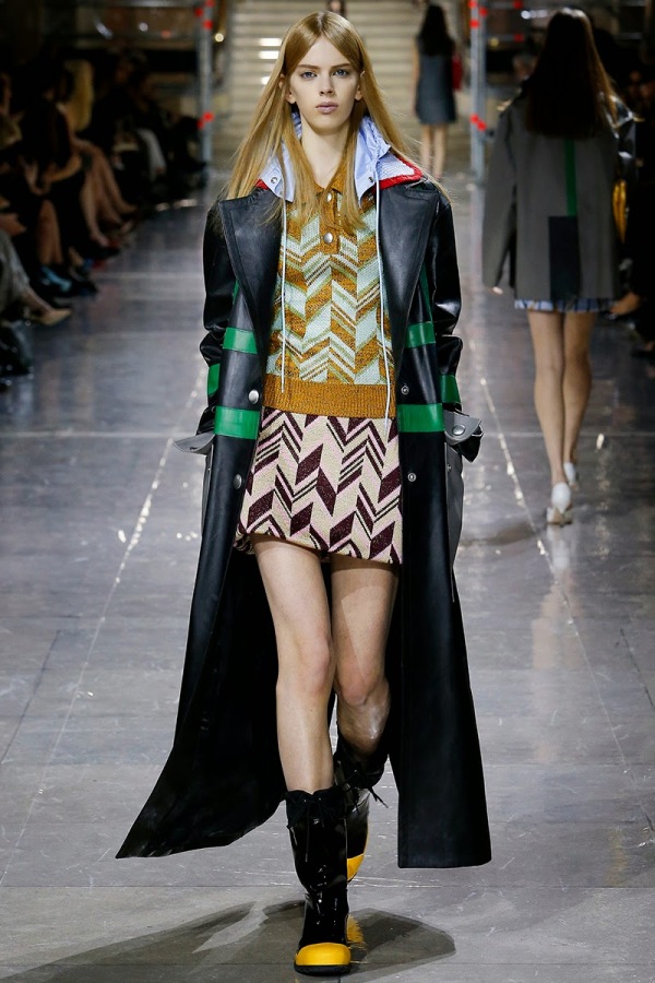 Creație Miu Miu, Foto: runwaynewss.blogspot.ro