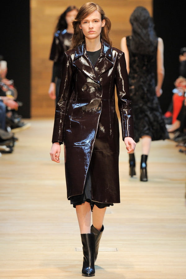 Haină din piele modernă, Foto: wardrobelooks.com