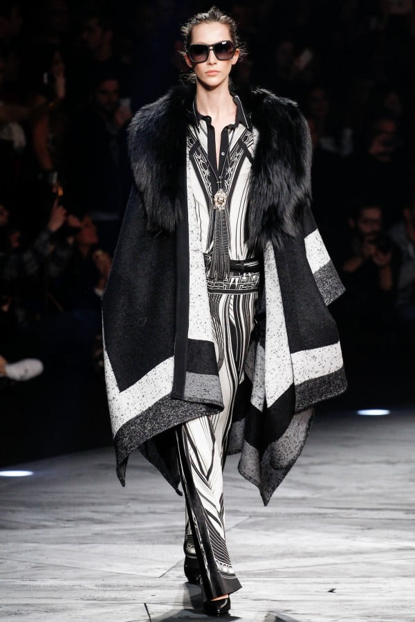 Pelerină Roberto Cavalli, Foto: thebestfashionblog.com
