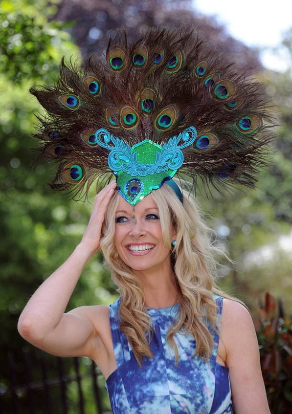 Pălărie cu pene de păun, Foto: zaihuangeming.diandian.com