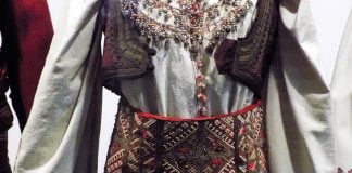 Stilul folk și boem în tendințele modei din toamna-iarna 2014-2015 Stilul folk și boem în tendințele modei din toamna-iarna 2014-2015