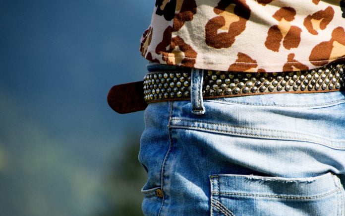 Stilul sportiv denim la modă în sezonul de toamnă-iarnă 2014-2015