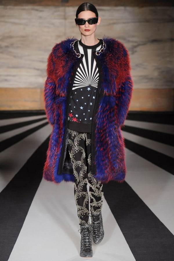 Haină de blană din colecția Matthew Williamson, Foto: thebestfashionblog.com