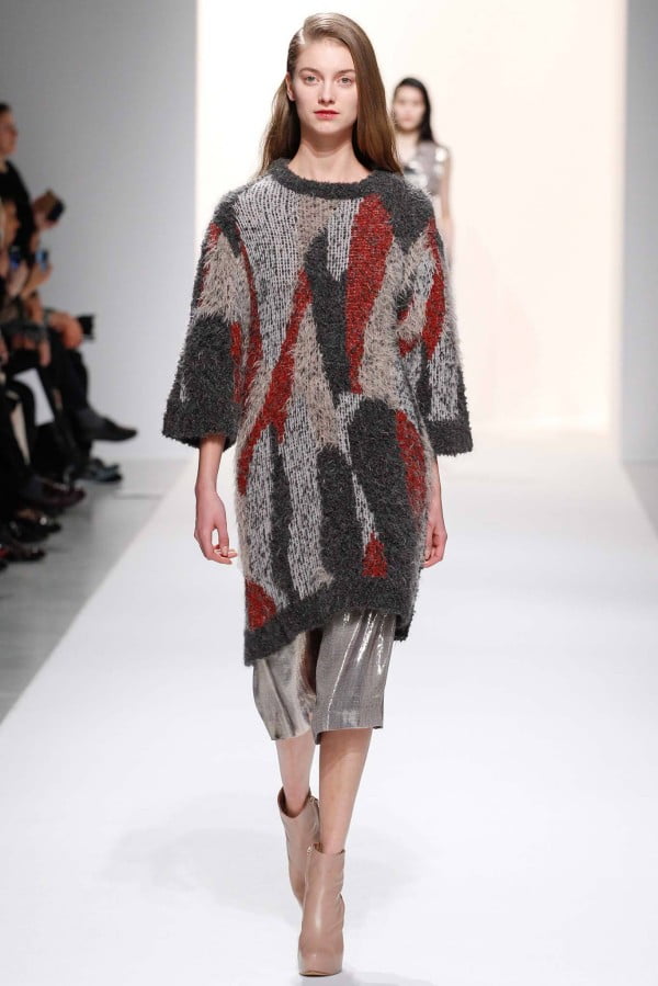 Model de pulover larg la modă în acest an, Foto: wardrobelooks.com