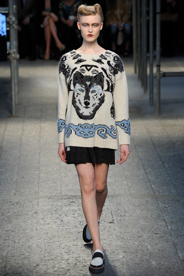Pulover cu imprimeu interesant, Foto: wardrobelooks.com