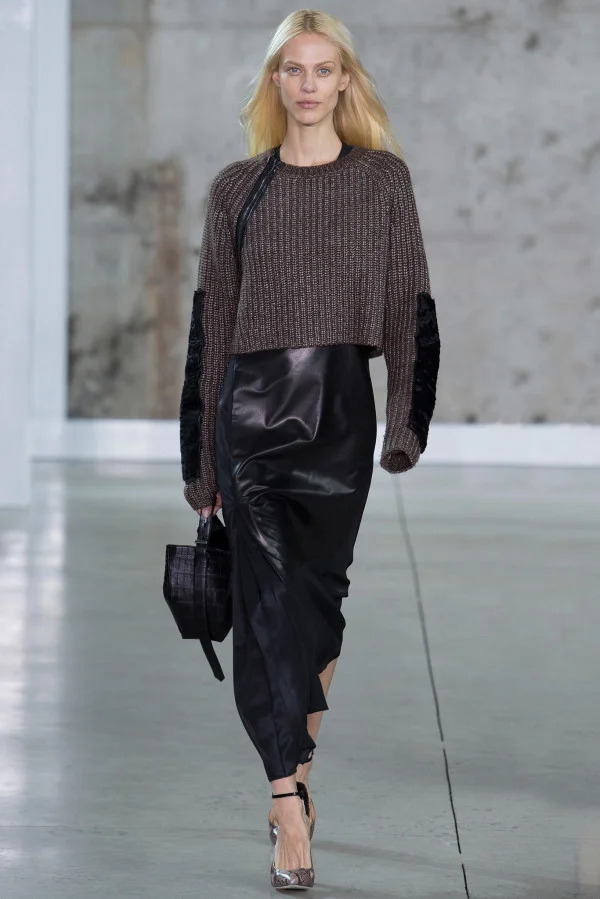 Pulover modern de damă, Foto: wardrobelooks.com