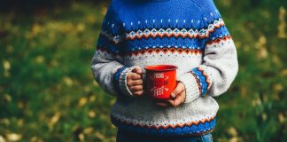 Pulovere tricotate și cu blană la modă în toamna-iarna 2014-2015