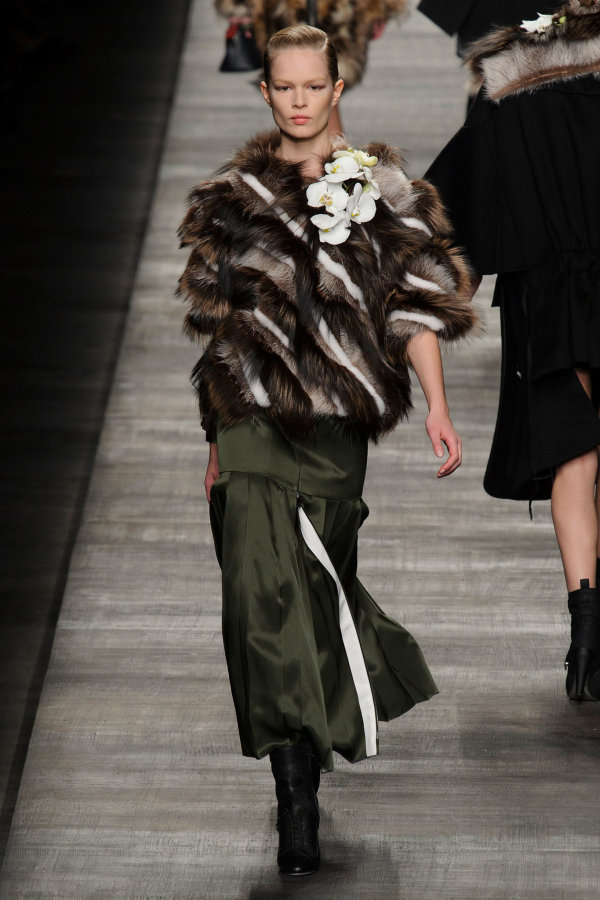 Colecția Fendi din toamna-iarna 2014, Foto: popsugar.co.uk