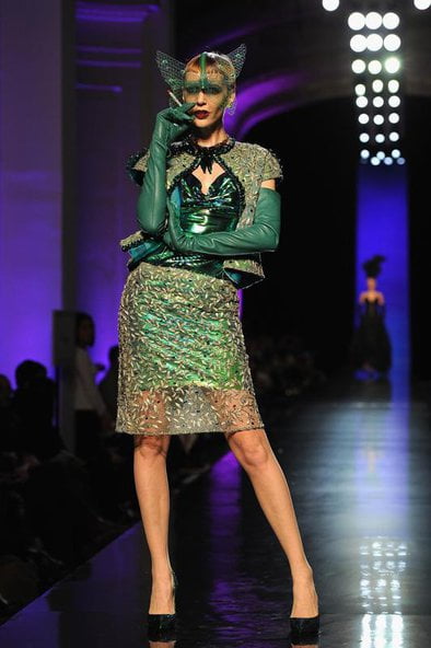 Costum în nuanțe de verde, Foto: fashion.erdbeerlounge.de