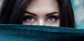 Sprâncene extraordinare - tendințele modei în primăvara-vara anului 2015