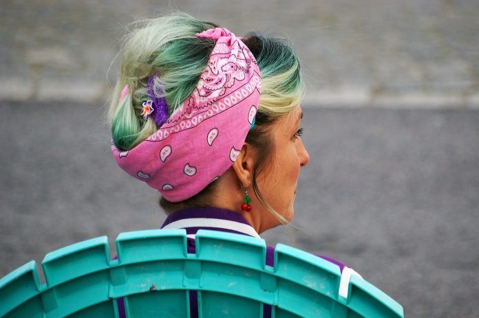 Coafuri cu eșarfe pentru vara anului 2015