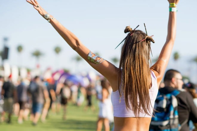 Noduri în păr, Foto: straplesss.blogspot.ro